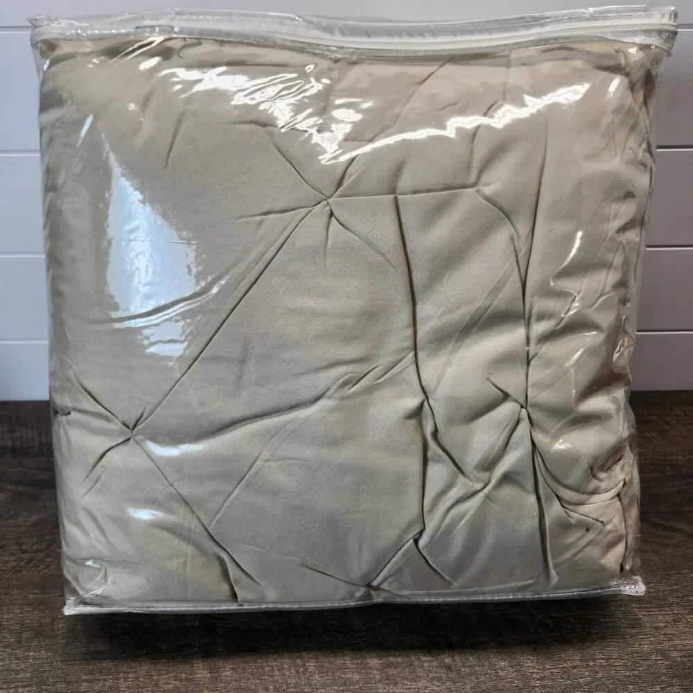 St. Moritz Home Fashions Full/Queen Comforter 86x86 NEW